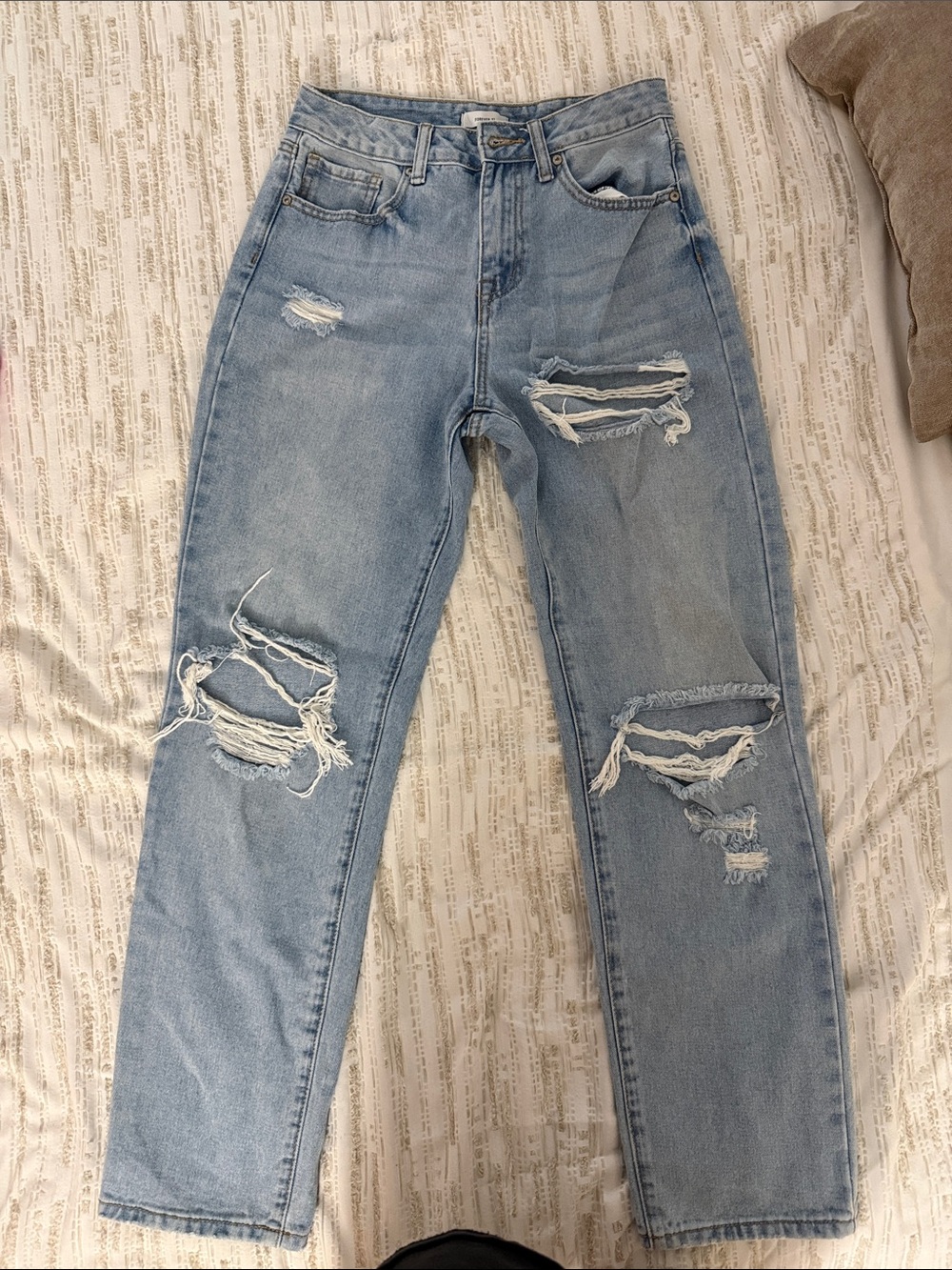 Light Blue ripped Jeans